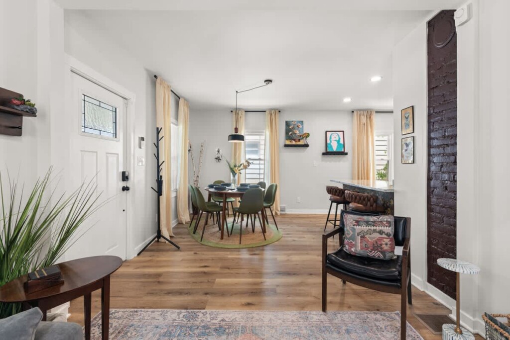 88be16be 83bd 44 YLwSL