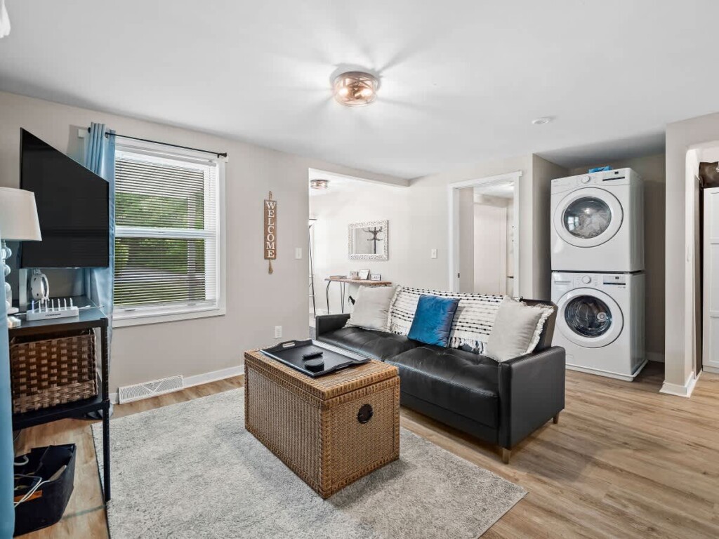 8a690ccc c844 49 Bh5FB