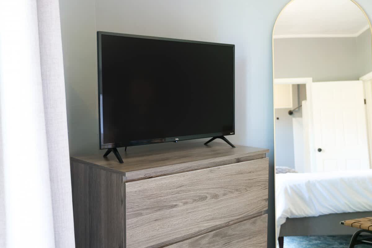 8d66e12c 1a81 44 bNDxE