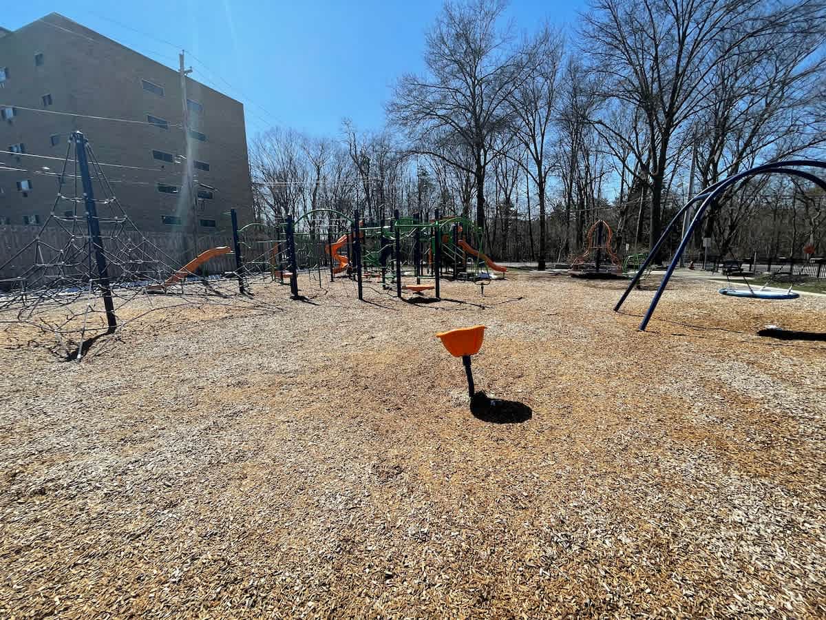 8eda6bed 7248 48 Un6qI