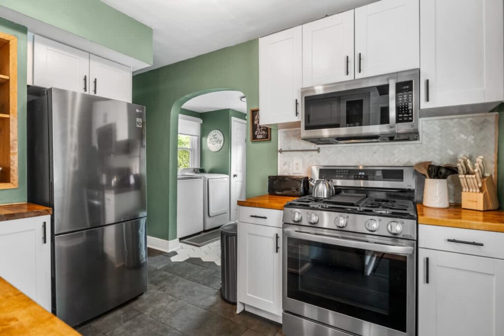 90a3f123 e43f 40 xEl9j