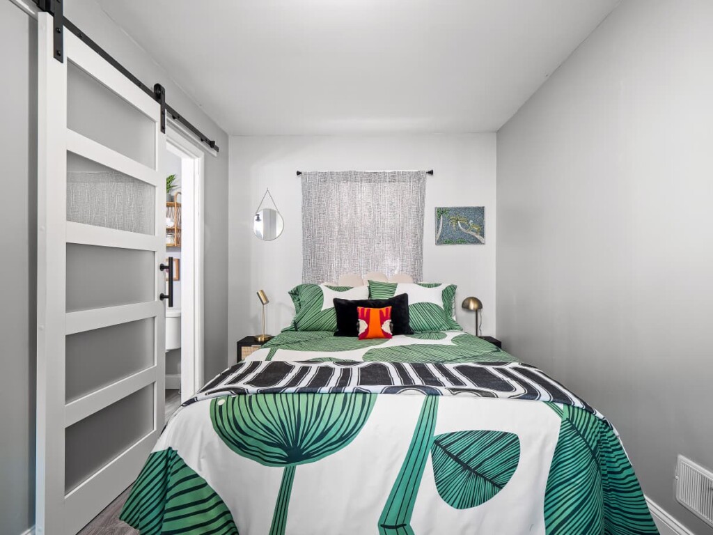 9137a991 37e1 47 YrKM