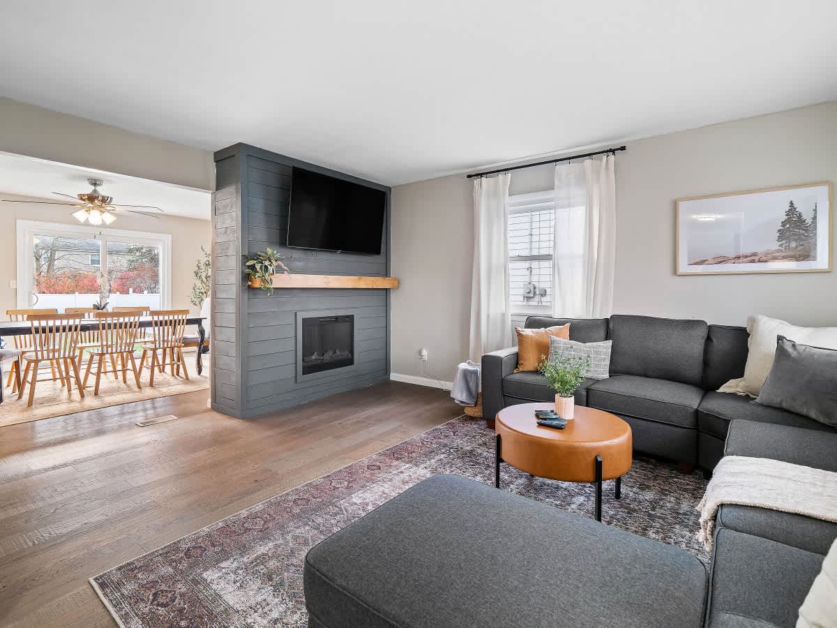 92c0a0ee c82a 46 TnKCu.jpg