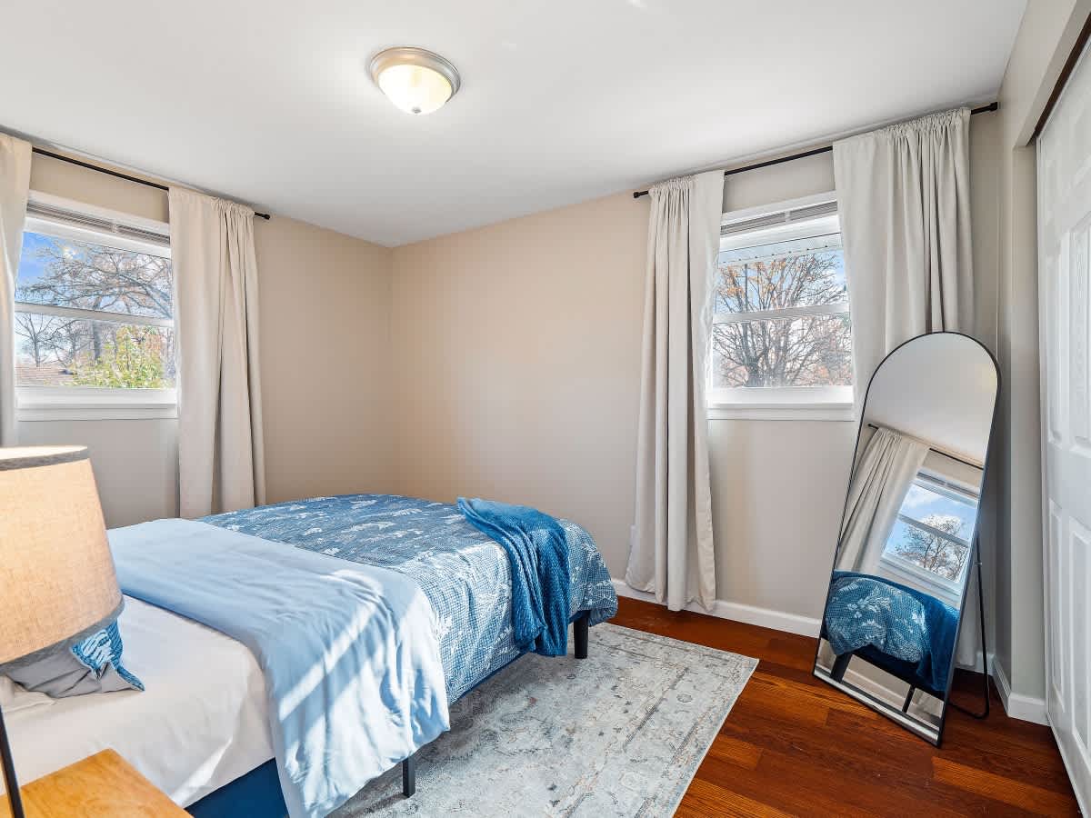 956b33af 9f77 49 mO9hw