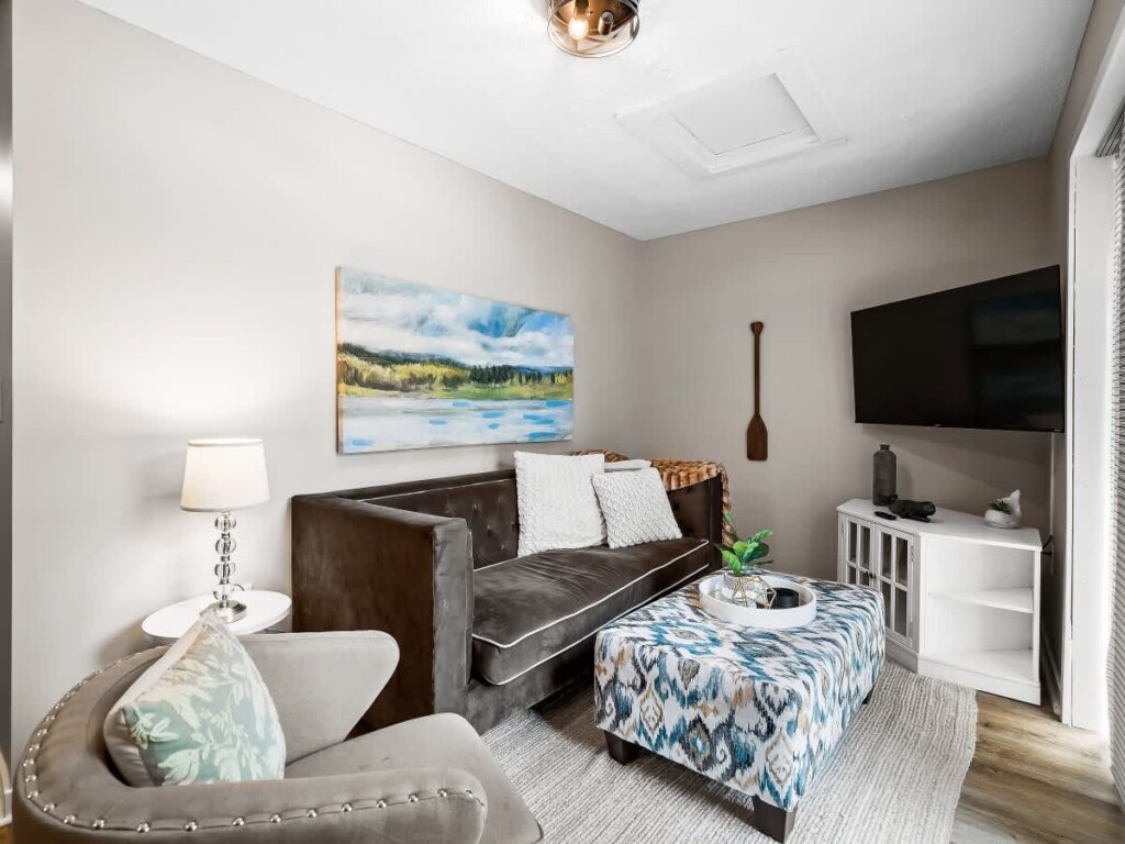 96330d97 22d2 47 VXSaO