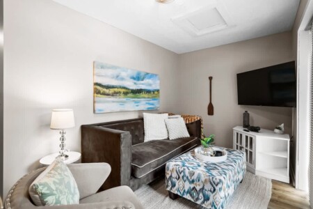 96330d97 22d2 47 VXSaO