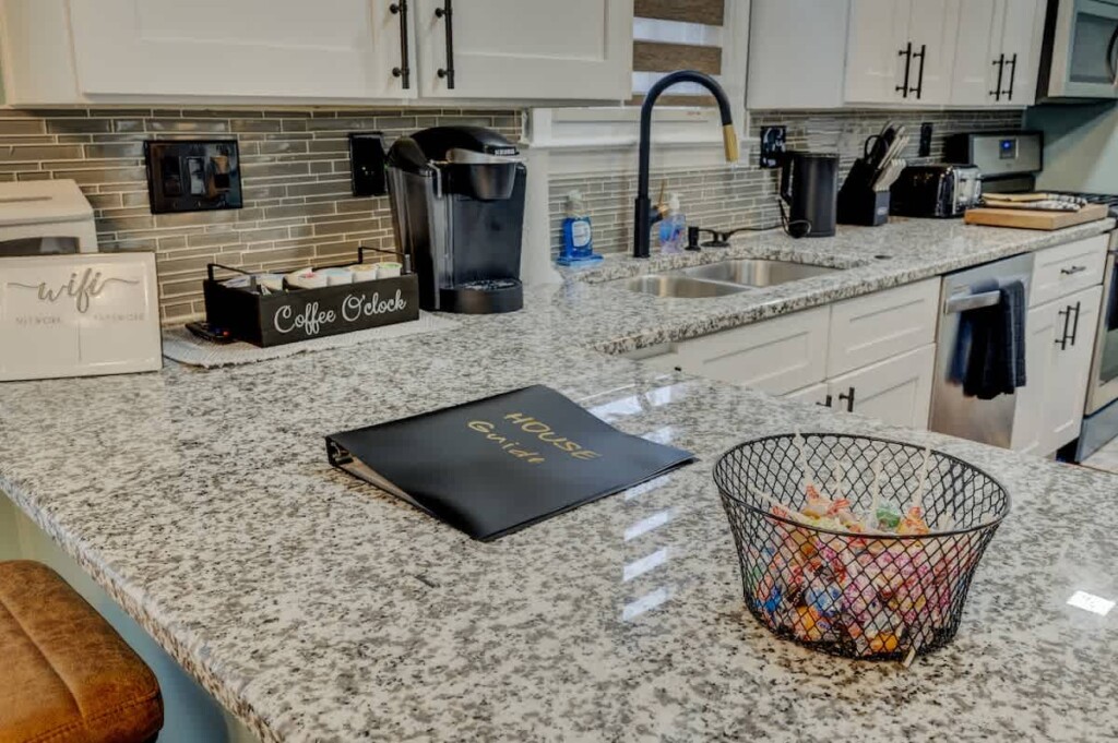 9bd50304 c2d9 43 7eOj8 1