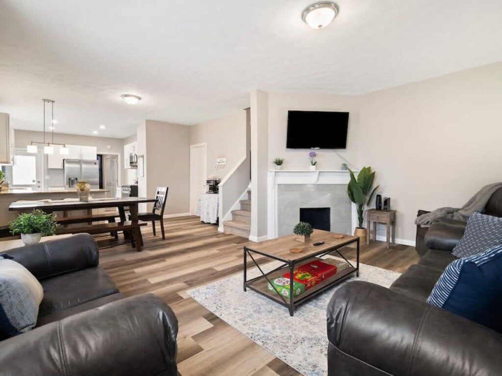 9f1999e1 c609 44 qOSre