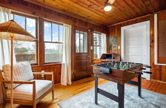 aa457089 6b8d 43 IVi1v