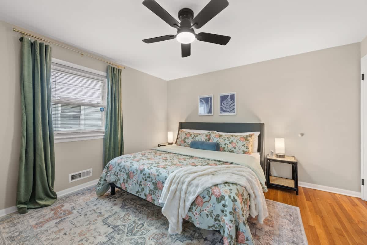 aabb9bc1 6825 4d Q5pjR