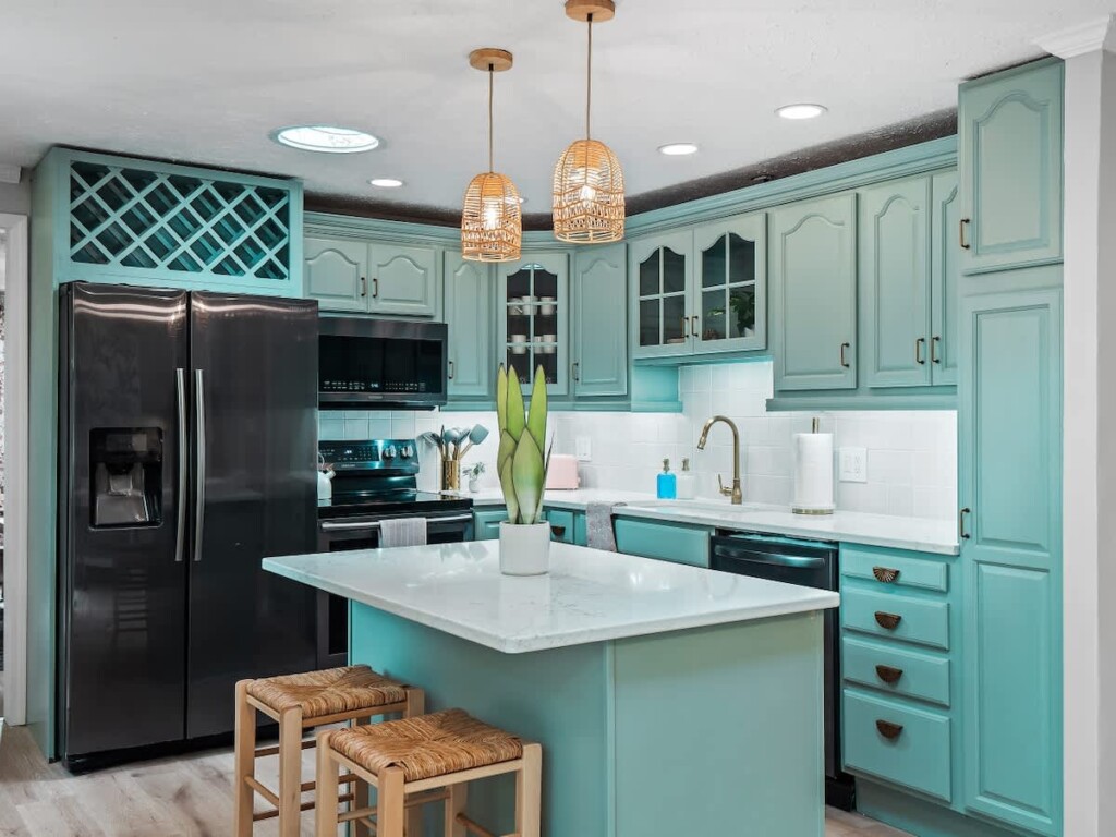 ade6fbb0 2d57 41 QoVd4