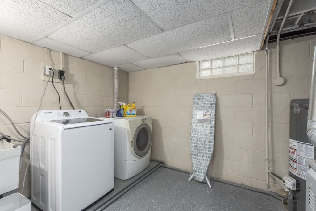 ae4414b8 4d58 48 JzmgJ 1