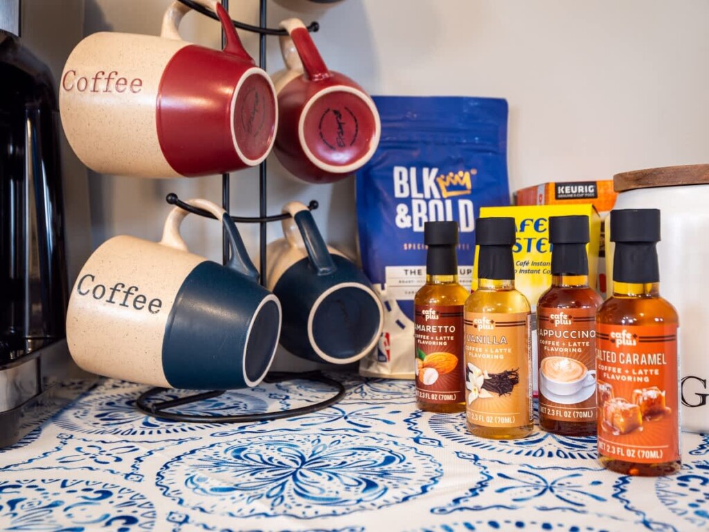 b0965e77 6581 4b aIt8z