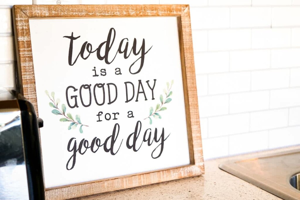 b0bbc9ce b8f8 40 4 JY