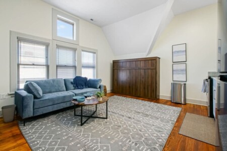 b16220a2 1770 4e U8ZH4