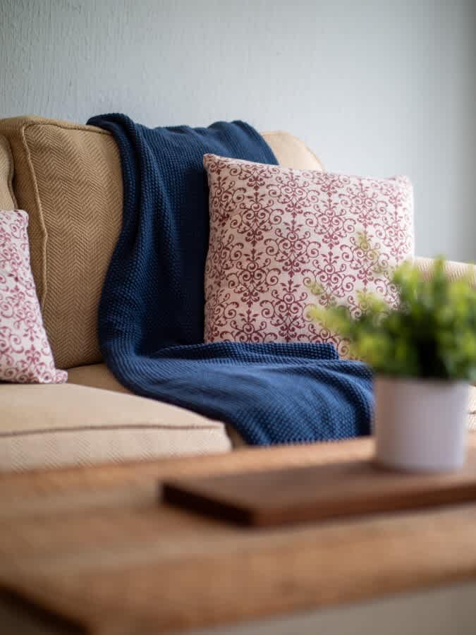 b18d73a3 78eb 47 771QX