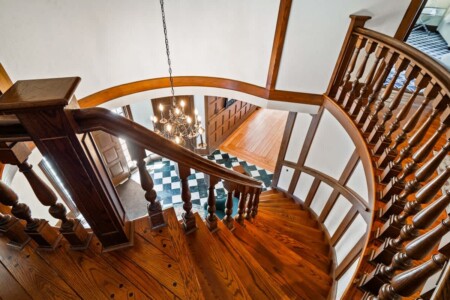 b3276f18 d4eb 4c 0QSTu