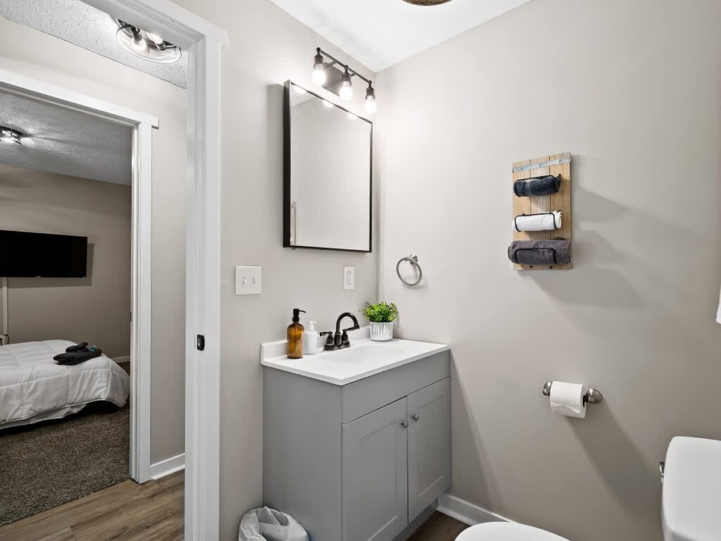 b3e52480 bde5 43 bSXEq