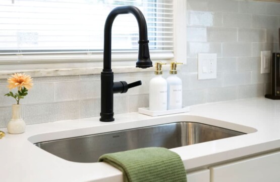 b84adb90 d30a 4e 4zV9i