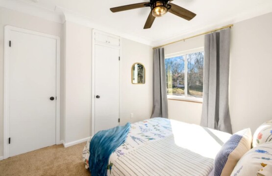 b8b42c75 fb51 40 qlLLT