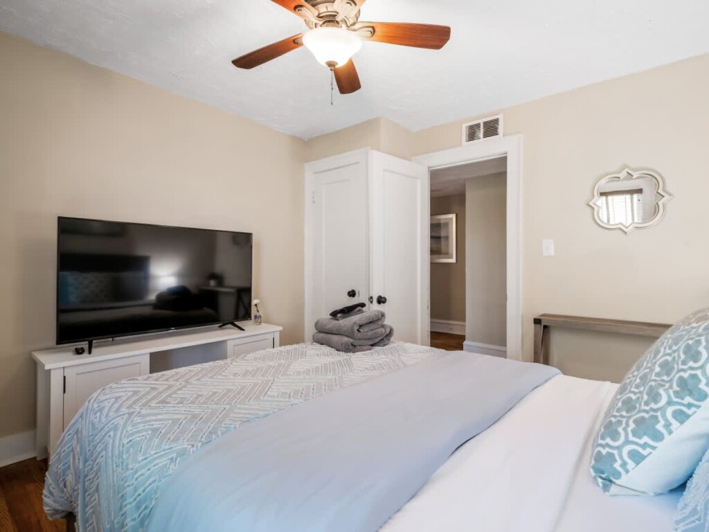 b8cadcde f413 4e JBd6x