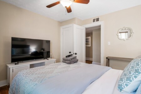 b8cadcde f413 4e JBd6x