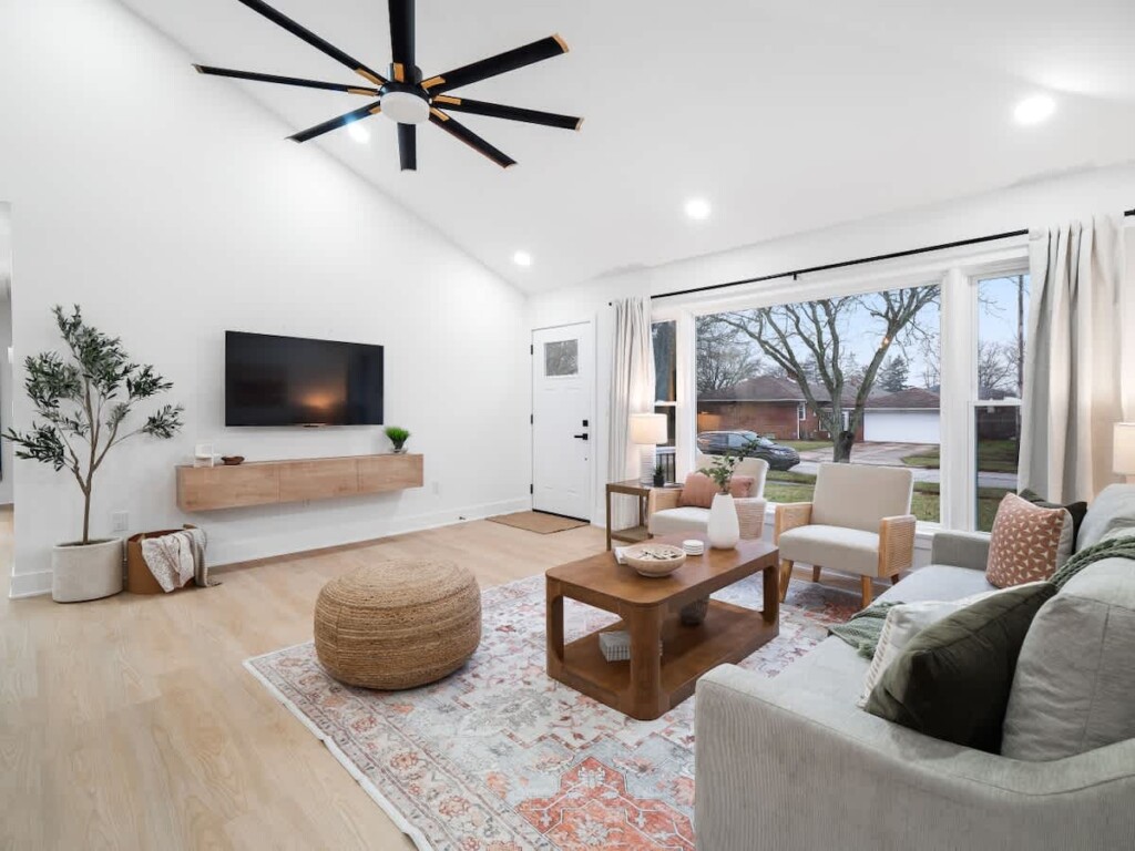 b8cf314e cd5b 44 kN8EX 1