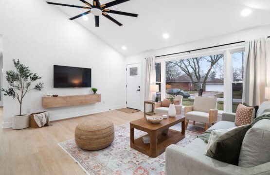 b8cf314e cd5b 44 kN8EX 1