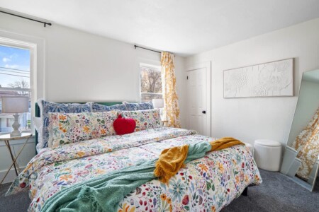 bf4c6a7c 70c8 42 iJQsp