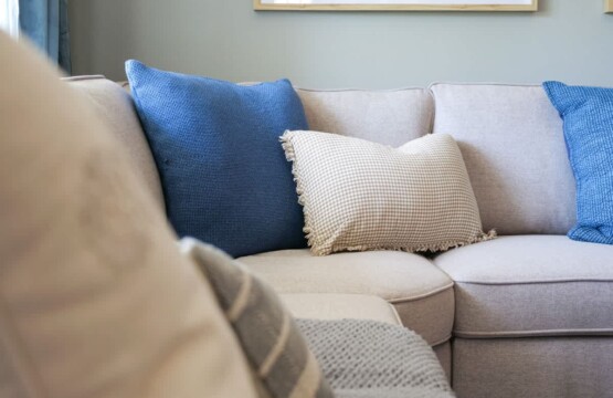 bfa7a79b 49cb 46 VHL7Y