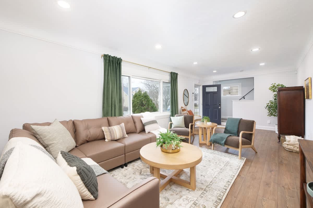 c01eb2e6 e9db 49 QVZfx.jpg