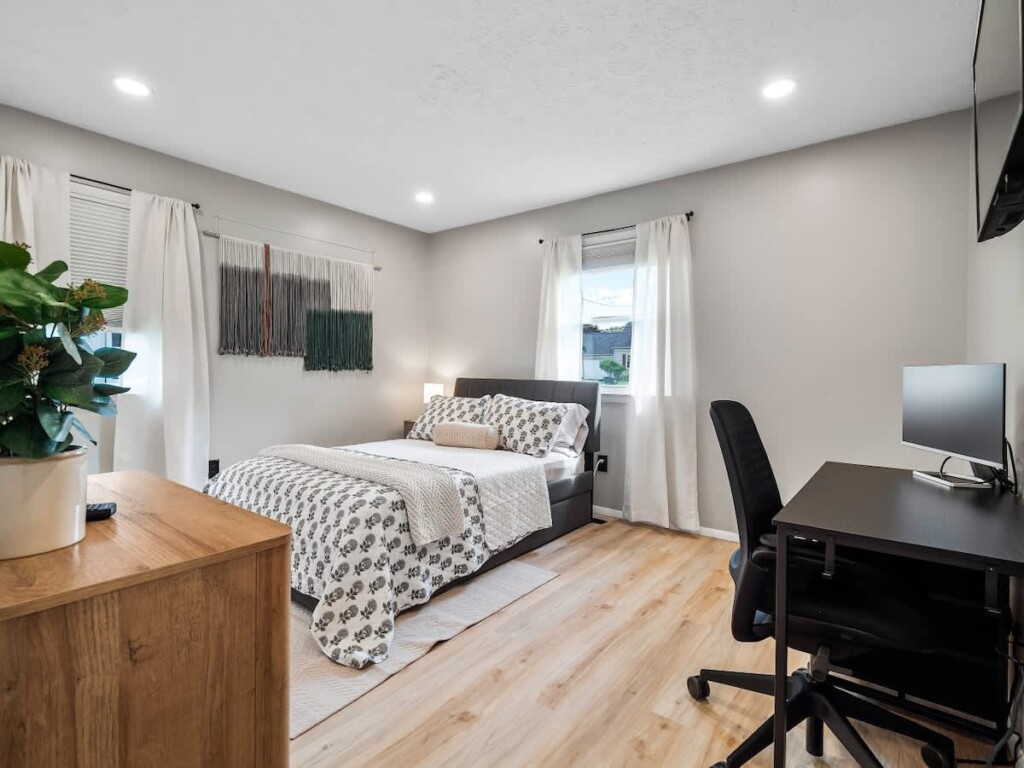 c3befe7c be3e 4f xNq3R