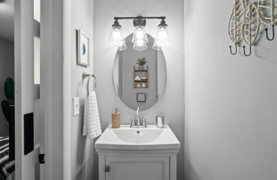 c4e987bc d8d8 48 eA ma