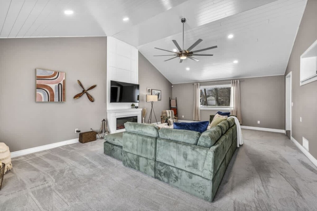 c67c3334 1676 48 maiHy