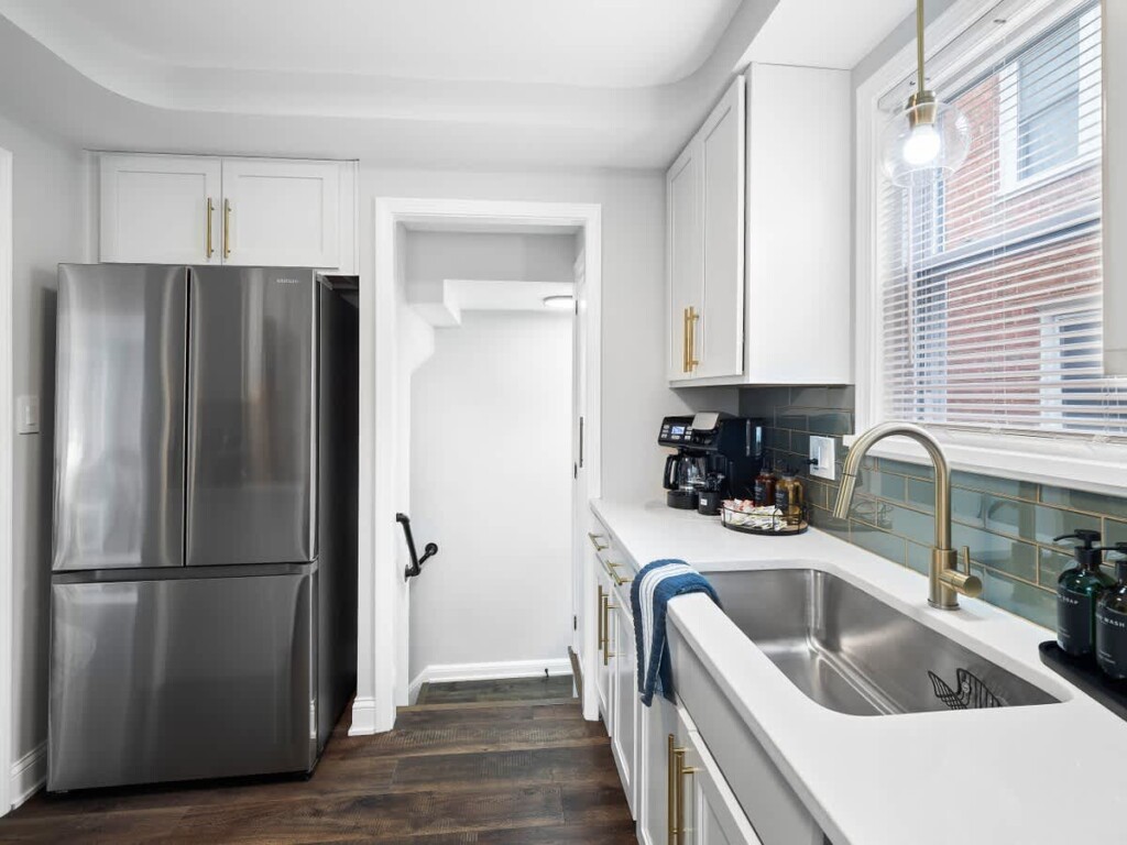 ce0b5d19 da9f 4d PUNwx