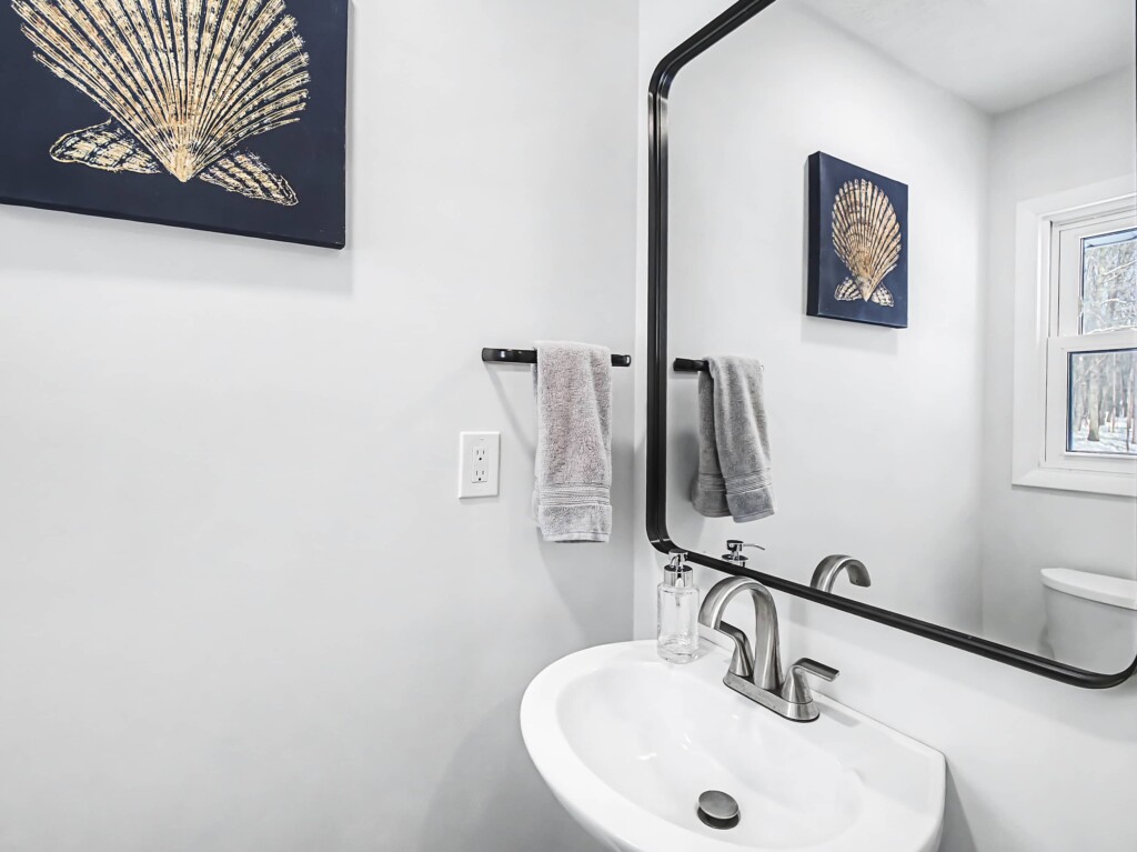 ce7dhh00b9aj1aizj5q4