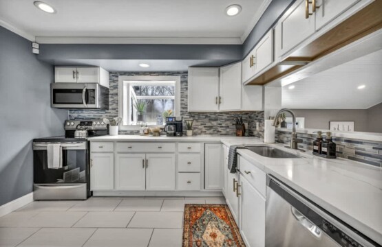 ce99df71 8ef0 4e H7Rbl