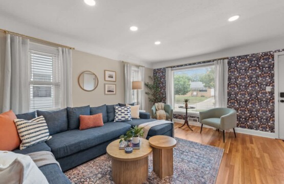 d092522a 5cd1 43 4jQA5 1