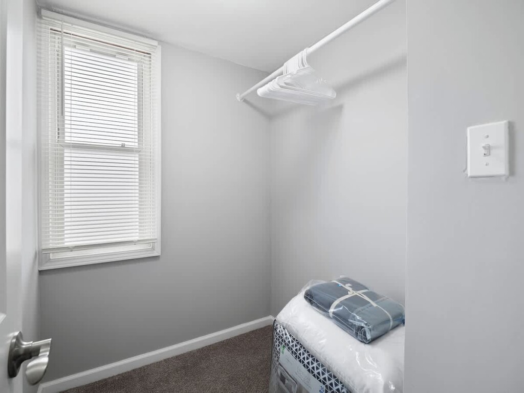 d52c87c3 f4a3 4c FOj2U 1