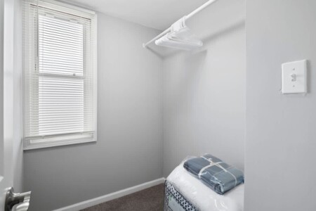 d52c87c3 f4a3 4c FOj2U