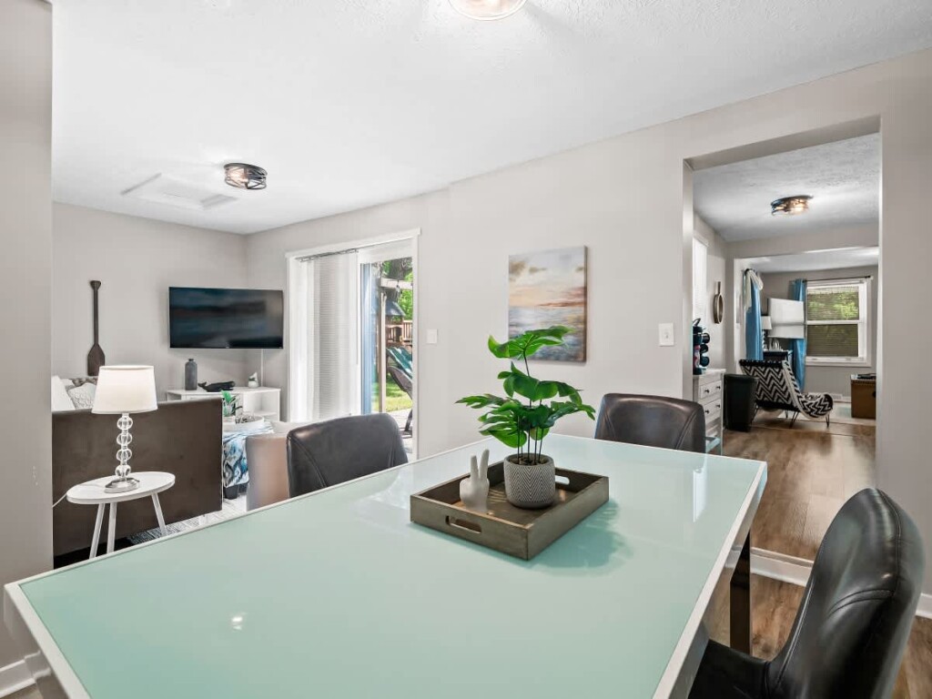 d5fb7a70 35c2 46 fH6eq