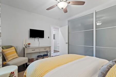 d84580f2 3c00 49 RRRCX 1