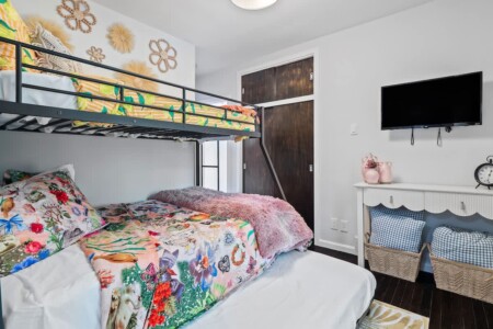 d8c263f0 b6ad 47 Ww2Uc