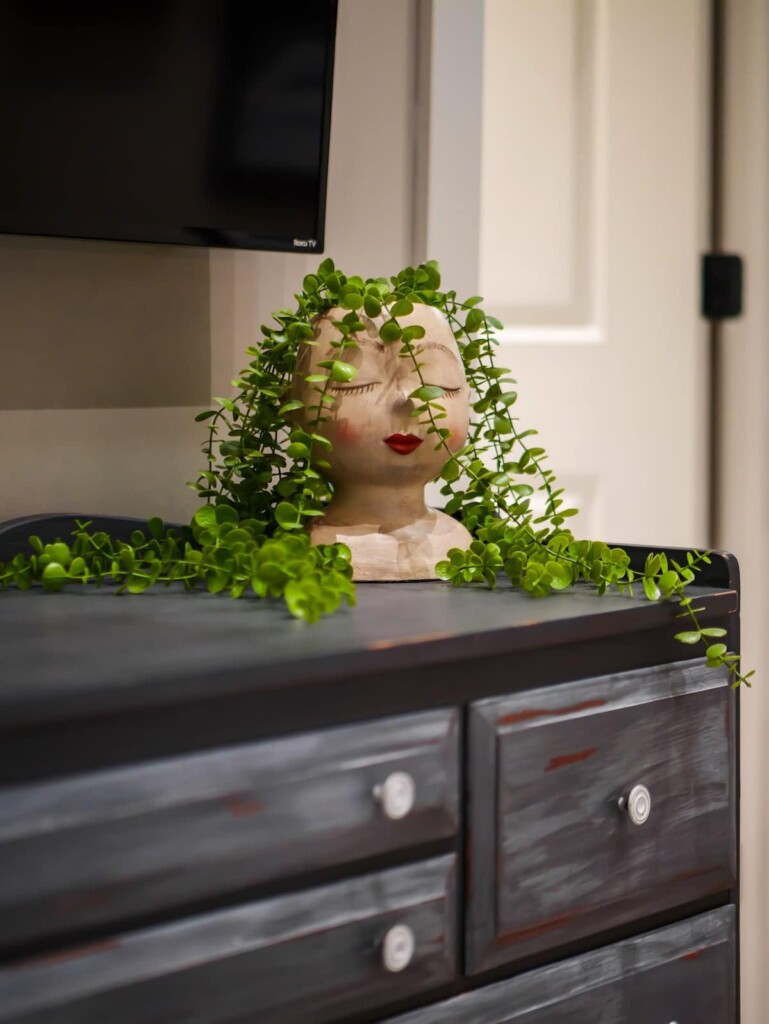 d908996c 9bb0 48 Jzk2