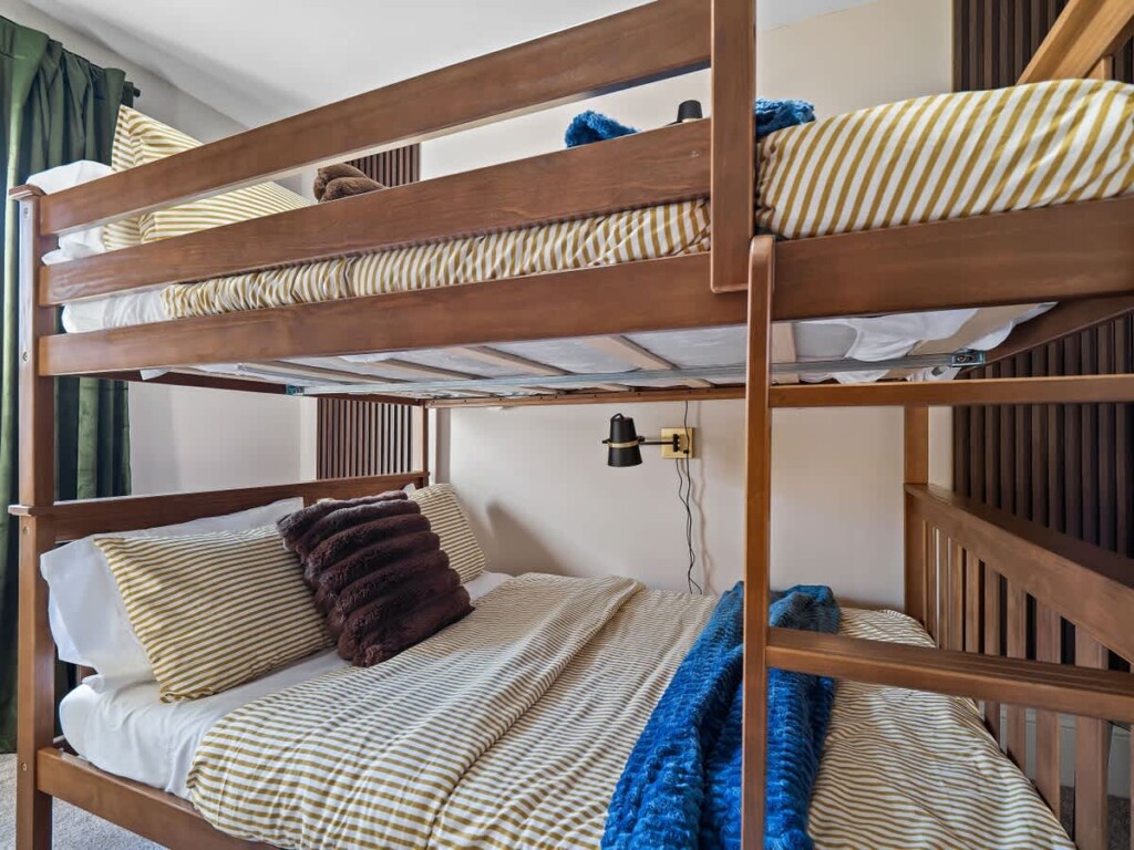 daf228ab 0ea4 40 gYxFV