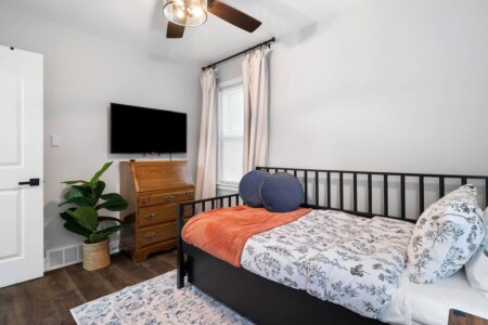 db16202c 4b33 49 EidyF 1