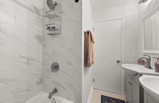 dd8d3eb9 e5c4 46 jtZeF 1