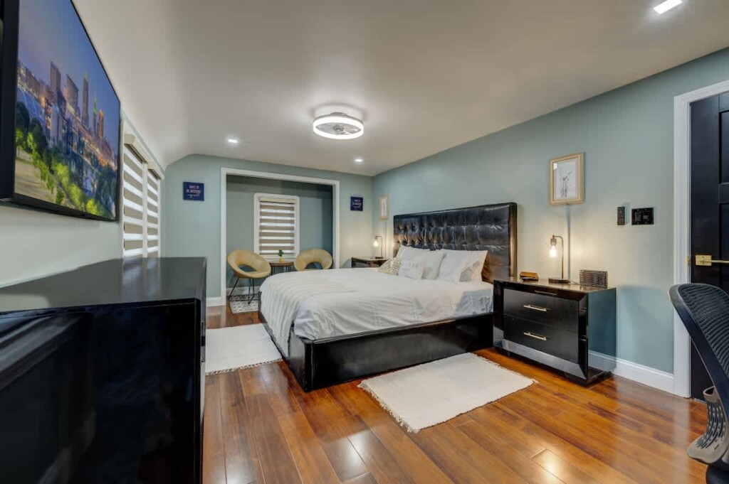 dfd99537 50c3 49 uXVMP