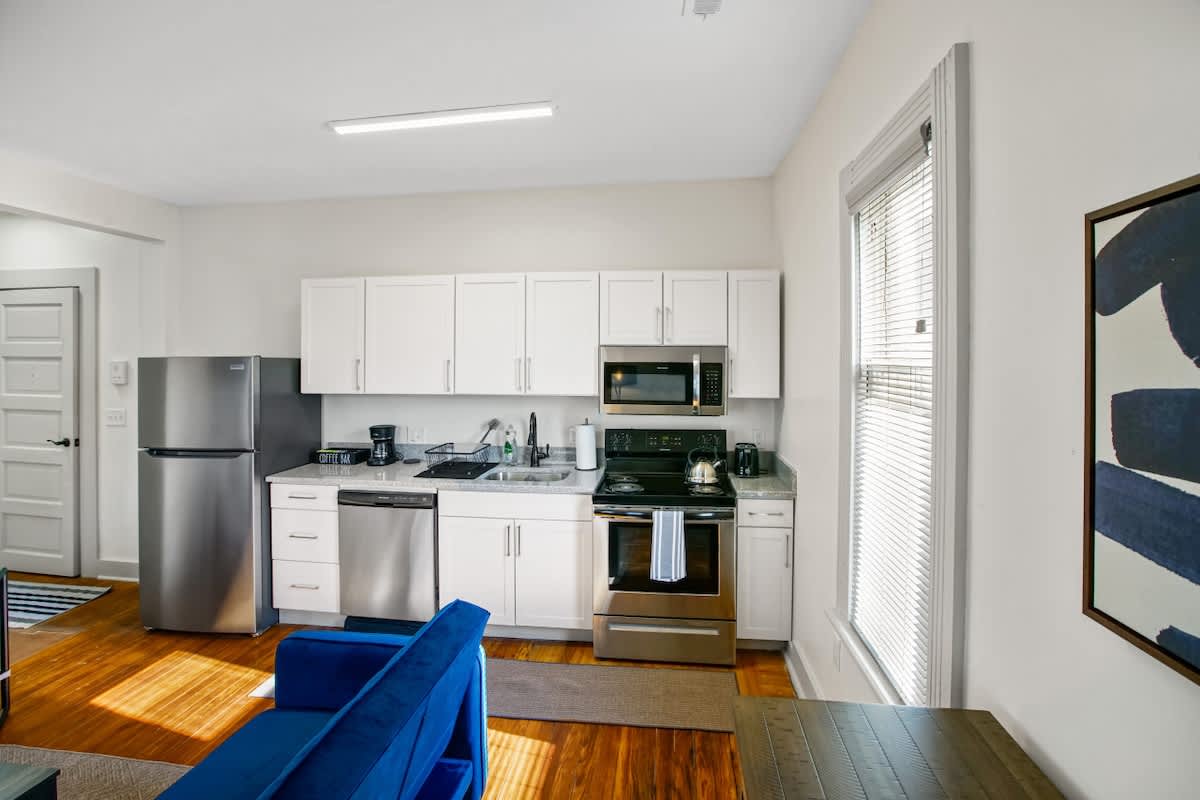 e04bb2ca 3ec4 47 X CT4.jpg