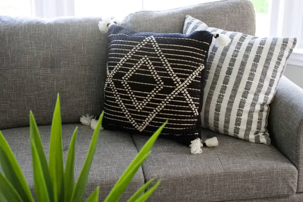 e19b760f eb46 4a HTkoj